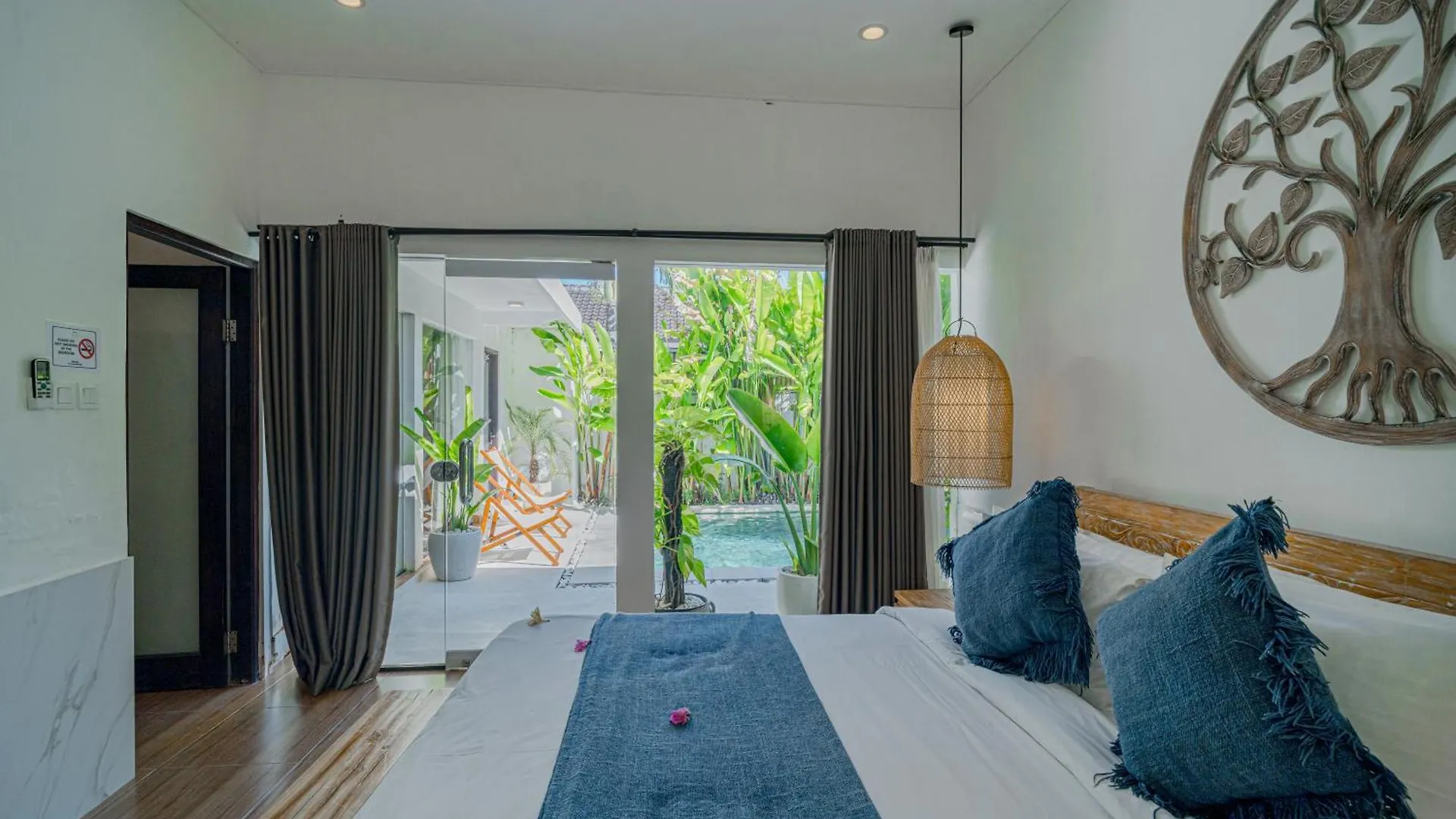 Villa Lemone By Bali Villa Solutions Seminyak