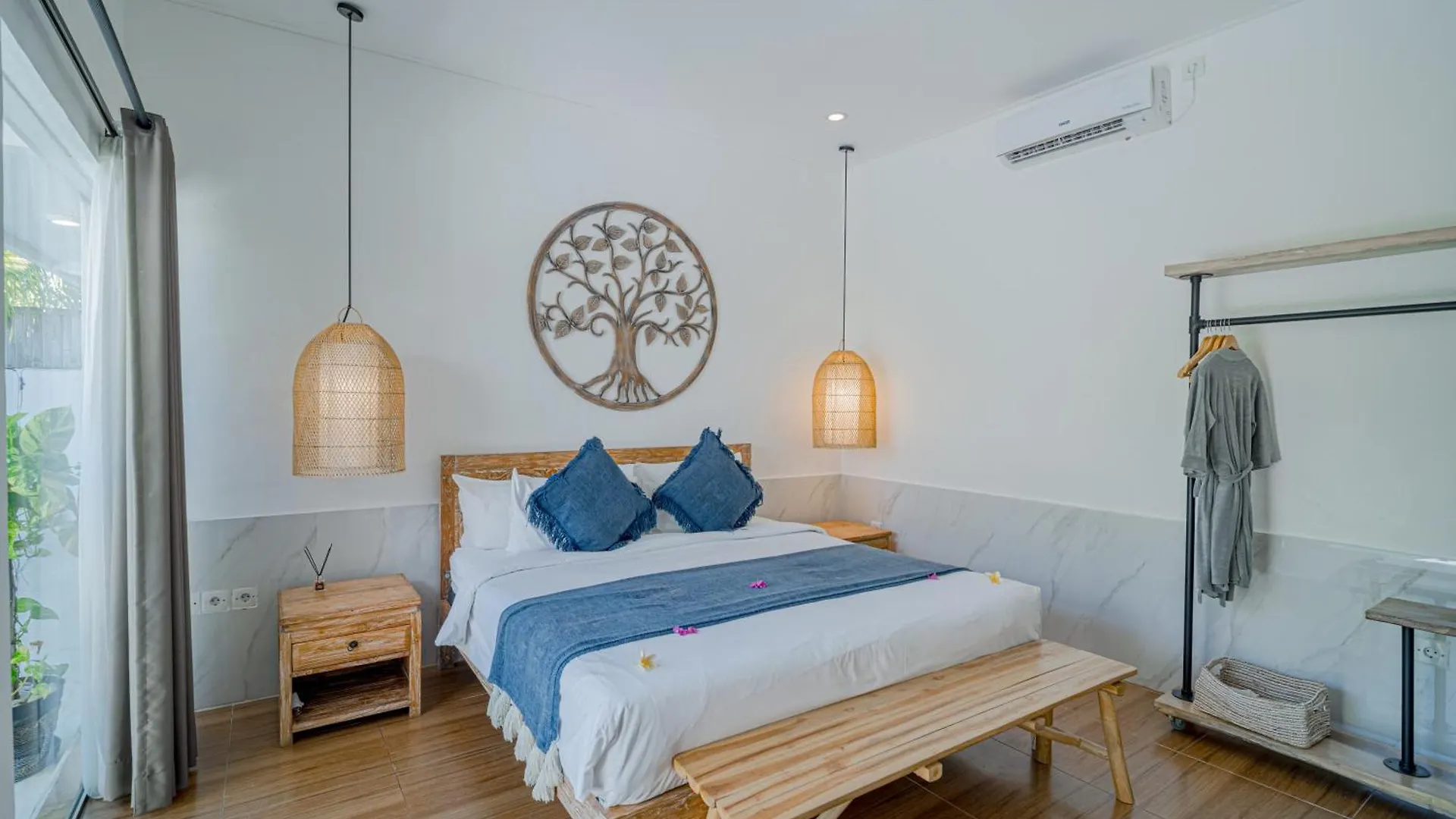 Villa Lemone By Bali Villa Solutions Seminyak
