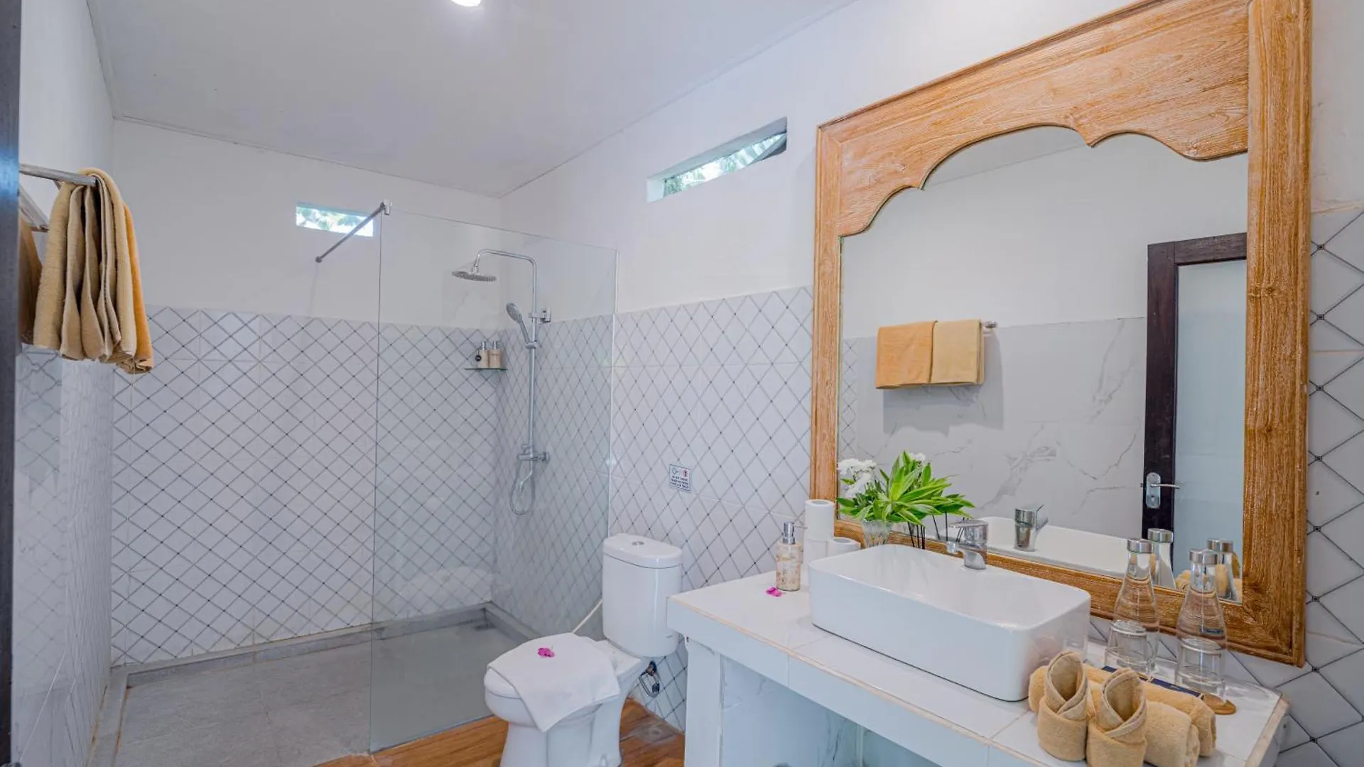 Villa Lemone By Bali Villa Solutions Seminyak
